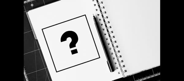 紙に描かれた四角形の中に、1つだけ図形を描けるなら？あなたはどんな図形を描く？